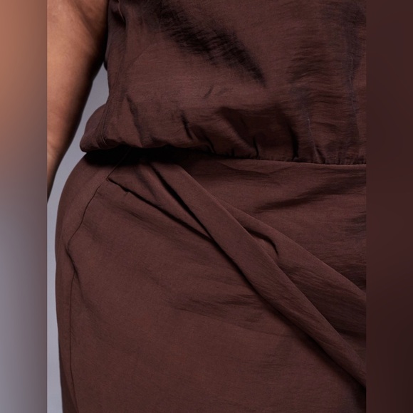 ASOS Curve High Neck Draped Wrap Maxi Dress NWT Dark Chocolate Size 14 - Picture 3 of 6